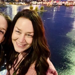 Meet your Posher, Carla